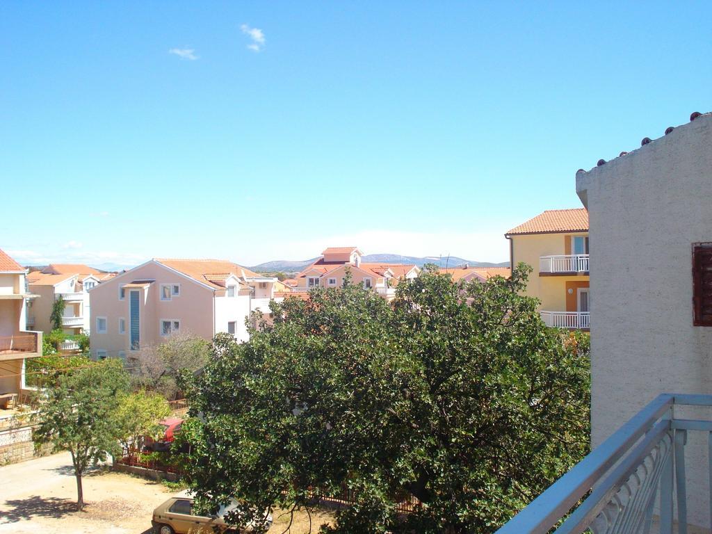 Apartments Nikolas Vodice Exterior foto