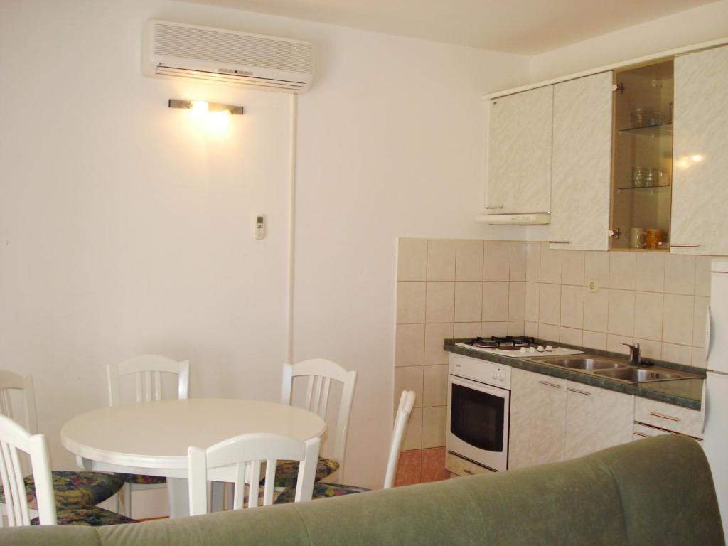 Apartments Nikolas Vodice Habitación foto