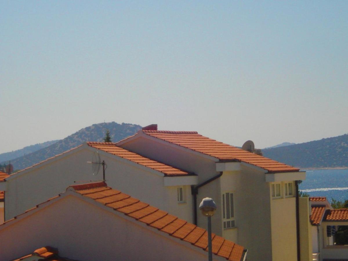 Apartments Nikolas Vodice Exterior foto