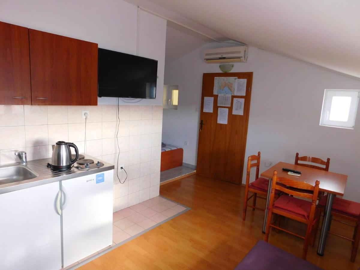 Apartments Nikolas Vodice Exterior foto